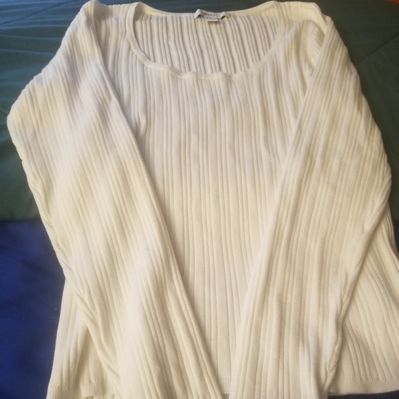 Sweater - Picture 2 of 2